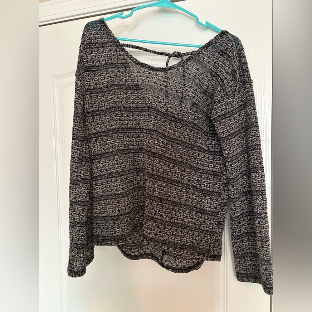 Next top. Crochet type with flared sleeves and tie at back